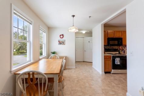 81 Park Edge Berkeley Heights NJ 07922