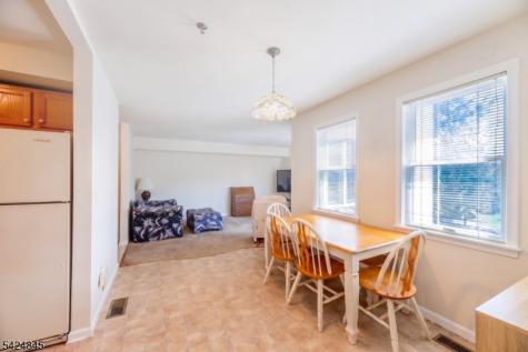 81 Park Edge Berkeley Heights NJ 07922