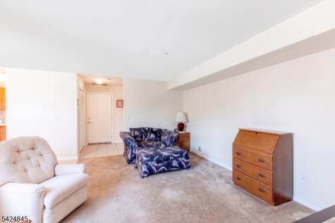 81 Park Edge Berkeley Heights NJ 07922