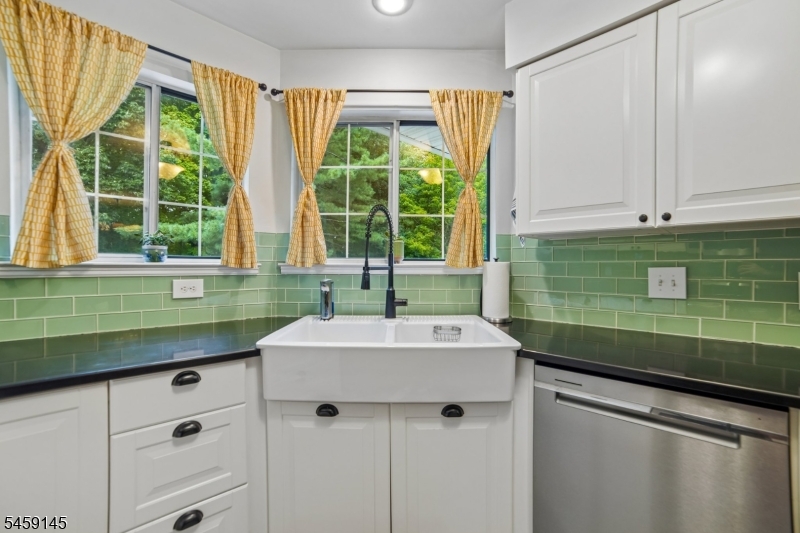 20 Encampment Drive Bedminster NJ 07921