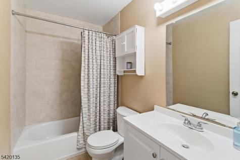 16 Deanna Drive Hillsborough NJ 08844