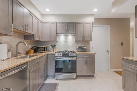 14 Carla Court Morristown NJ 07960