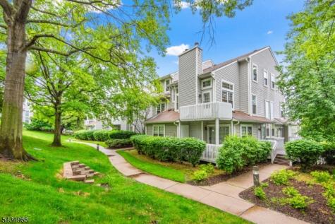 45 Fox Run Drive Englewood NJ 07631