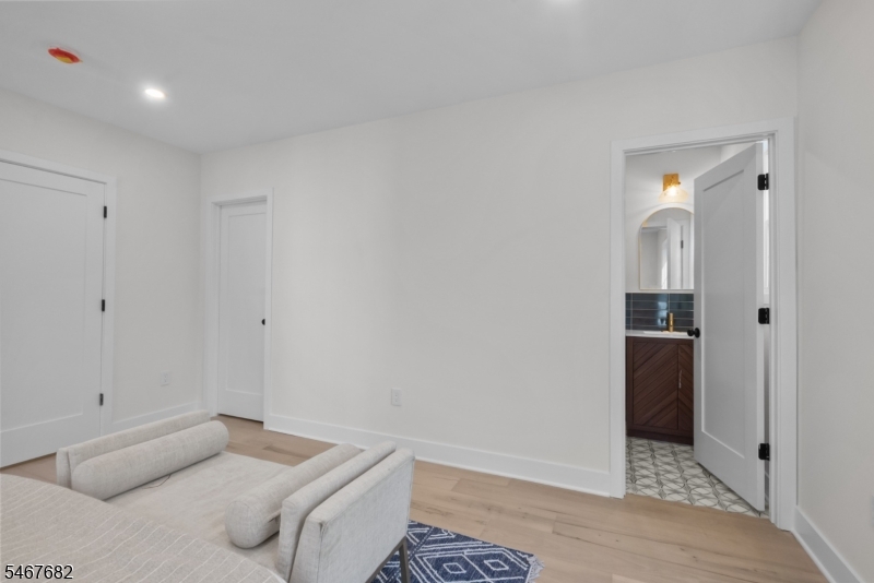 30 Irving St., Unit 2 Montclair NJ 07042