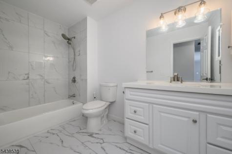 913 Timberbrooke Drive Bedminster NJ 07921