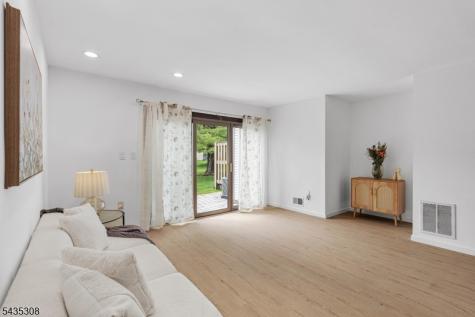 309 English Place Bernards NJ 07920