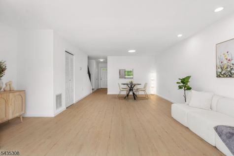 309 English Place Bernards NJ 07920