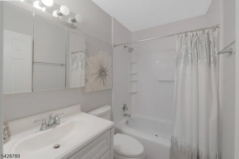 59 Taurus Dr 2d Hillsborough NJ 08844