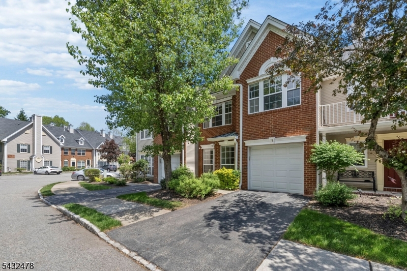 78 Heritage Court Montville NJ 07082