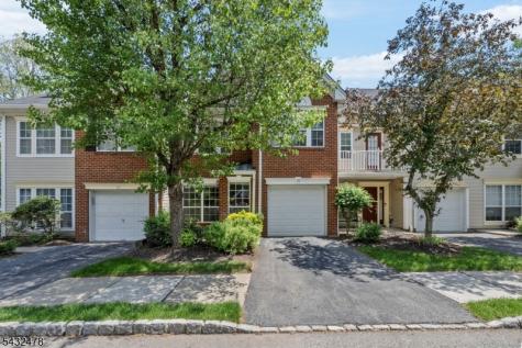 78 Heritage Court Montville NJ 07082
