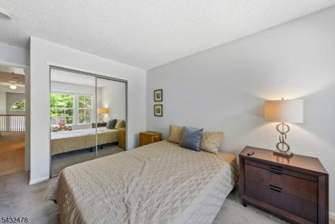 78 Heritage Court Montville NJ 07082
