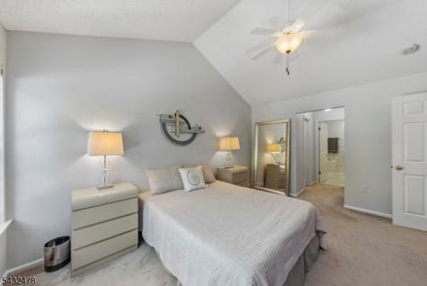 78 Heritage Court Montville NJ 07082