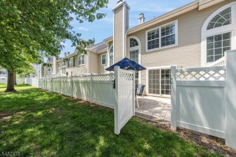 78 Heritage Court Montville NJ 07082