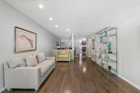 78 Heritage Court Montville NJ 07082