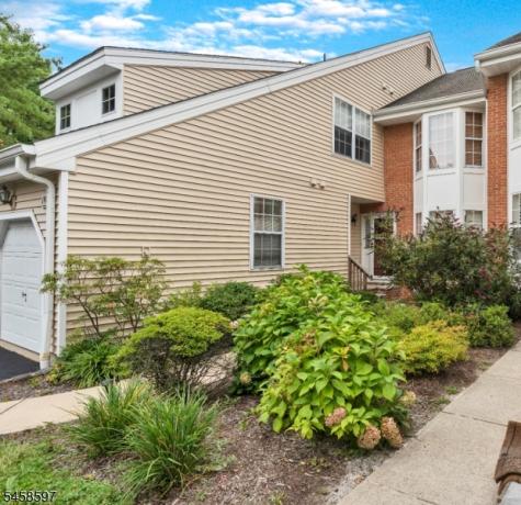 198 Zeppi Lane West Orange NJ 07052
