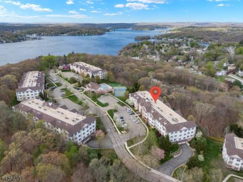 119 Ridgeview Lane Mount Arlington NJ 07856