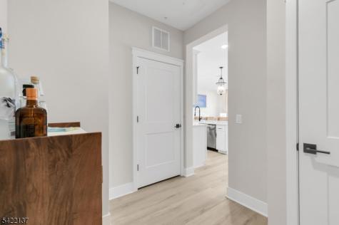 103 Honeysuckle Lane Warren NJ 07059