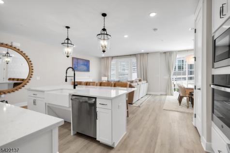103 Honeysuckle Lane Warren NJ 07059