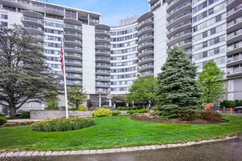 1 Claridge Drive Verona NJ 07044