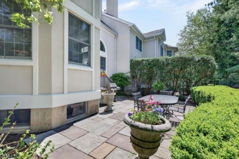 22 Benedict Crescent Bernards NJ 07920