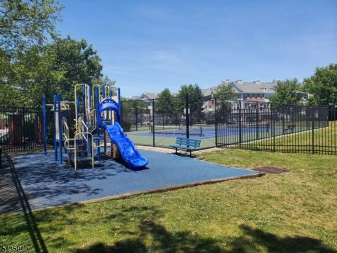 17 Willow Street Jersey City NJ 07305