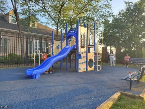 17 Willow Street Jersey City NJ 07305