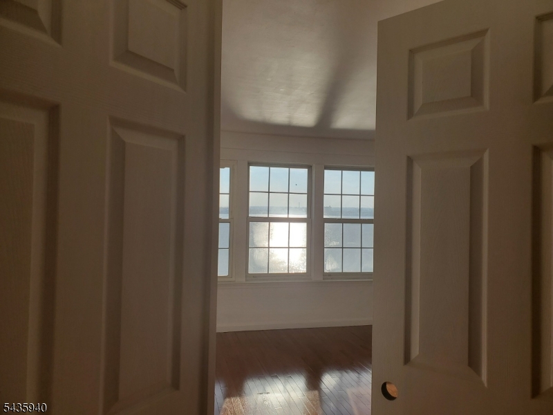 17 Willow Street Jersey City NJ 07305