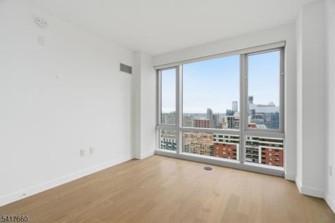 75 Park Lane Jersey City NJ 07310
