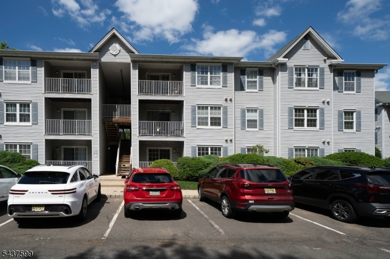 110 Stratford Place Bridgewater NJ 08805