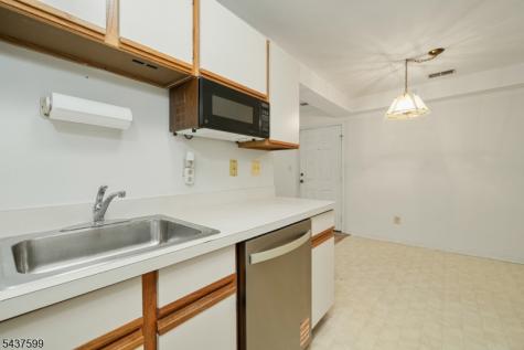 110 Stratford Place Bridgewater NJ 08805