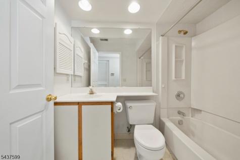 110 Stratford Place Bridgewater NJ 08805