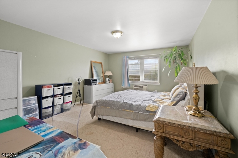 32 A-6 Woodedge Avenue Edison NJ 08817