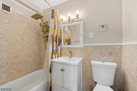 285 Aycrigg Avenue Passaic NJ 07055