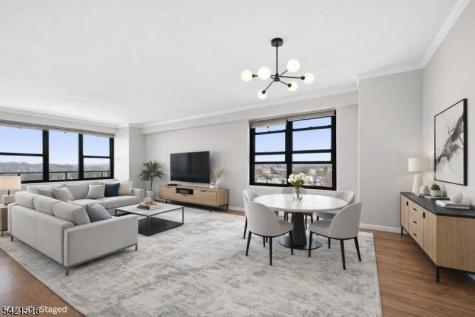 285 Aycrigg Avenue Passaic NJ 07055