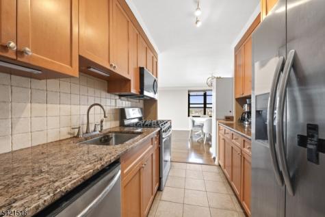 285 Aycrigg Avenue Passaic NJ 07055