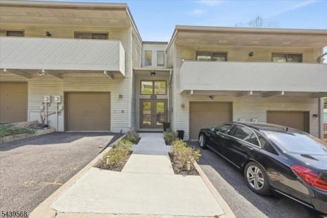 52 Adams Terrace Clifton NJ 07013