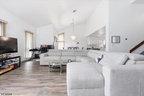 52 Adams Terrace Clifton NJ 07013