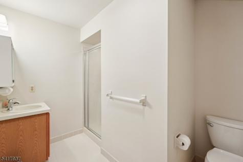 8 Baily Bunion Court Vernon NJ 07462