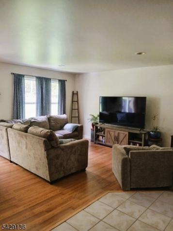 26 Beechmont Terrace Hardyston NJ 07419