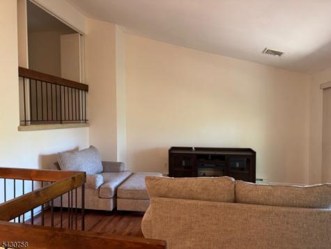1065 Treetops Wharton NJ 07885