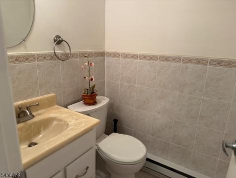 1065 Treetops Wharton NJ 07885