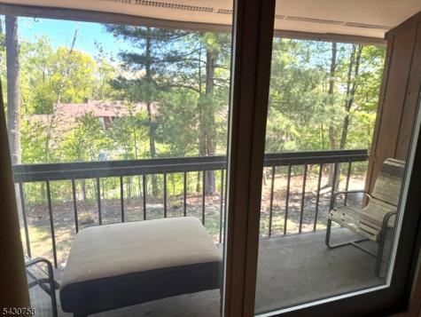 1065 Treetops Wharton NJ 07885