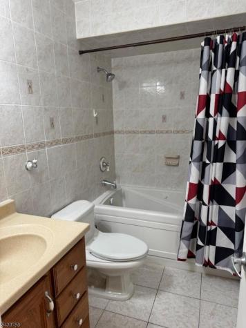 1065 Treetops Wharton NJ 07885
