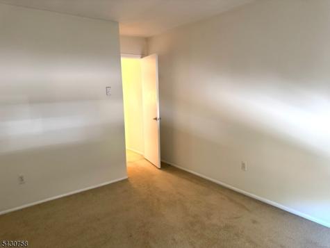 1065 Treetops Wharton NJ 07885
