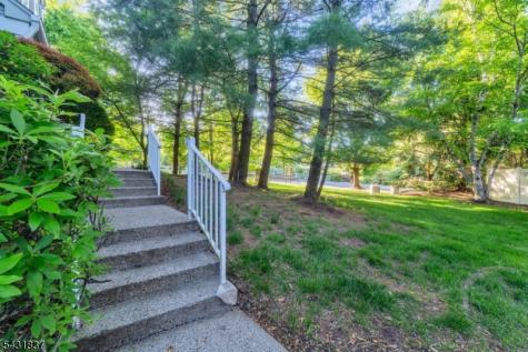 6 Clark Court Bernards NJ 07920