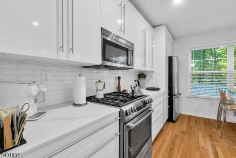 6 Clark Court Bernards NJ 07920