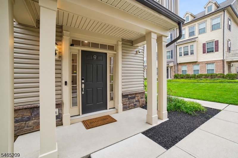 9 Haralson Court Livingston NJ 07039
