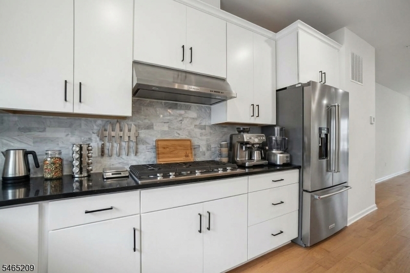 9 Haralson Court Livingston NJ 07039