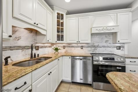 106 Stephanie Drive North Caldwell NJ 07006