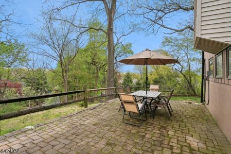 106 Stephanie Drive North Caldwell NJ 07006